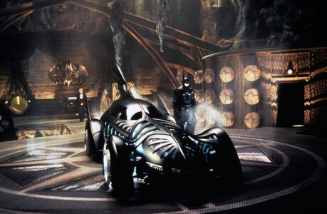 Batman-Forever-Batmobile-01.jpg
