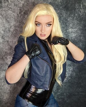 Black Canary sexy cosplayer 6.jpg