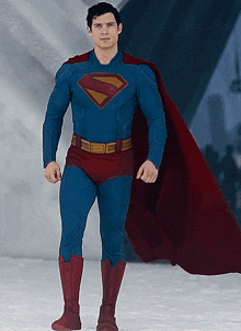 superman-david-corenswet.gif