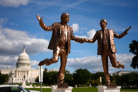 251002-donald-trump-jeffrey-epstein-statue-national-mall-ac-728p-87024a.jpg