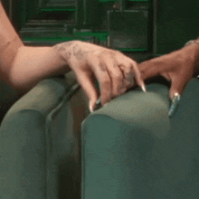 1763436818331.gif 1763436818331.gif