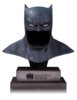 dc-gallery-bust-1-2-the-dark-knight-returns-batman-cowl-21-cm.jpg