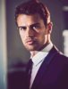 Theo-James.jpeg