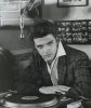 Elvis (2).jpg