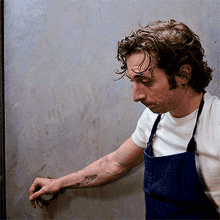 jeremy-allen-white.gif