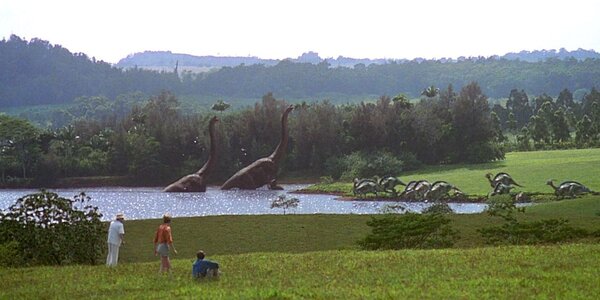 The-first-dinosaur-sighting-in-Jurassic-Park.jpg