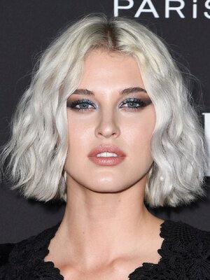 SARAH GREY 1.jpg